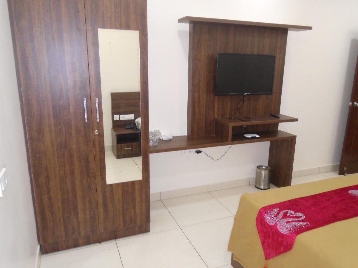 Готель Ssr Residency Mandya Екстер'єр фото