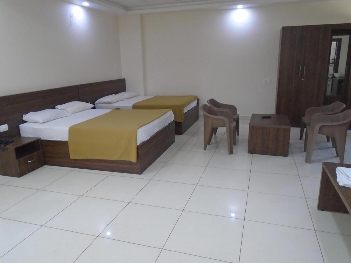Готель Ssr Residency Mandya Екстер'єр фото