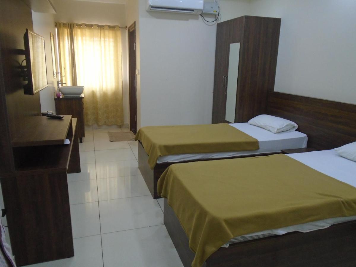 Готель Ssr Residency Mandya Екстер'єр фото