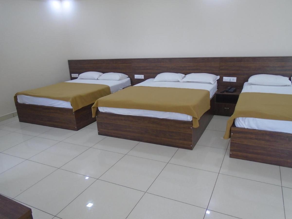 Готель Ssr Residency Mandya Екстер'єр фото